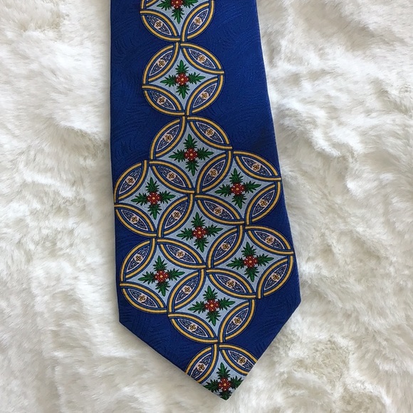 Tie - Picture 3 of 7